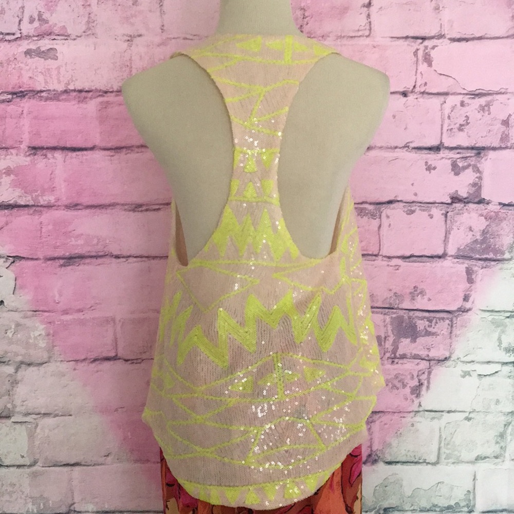 Timing float Razorback yellow/beige sequin top - Picture 3 of 4